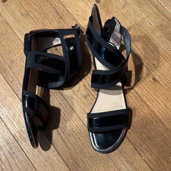 Stuart Weitzman The Expo Gladiator Black Sandals - 8N NARROW - Picture 3 of 5